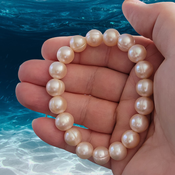 White Round Cultured Circlet Pearl Golf Stretch Bracelet 7" - Picture 2 of 3